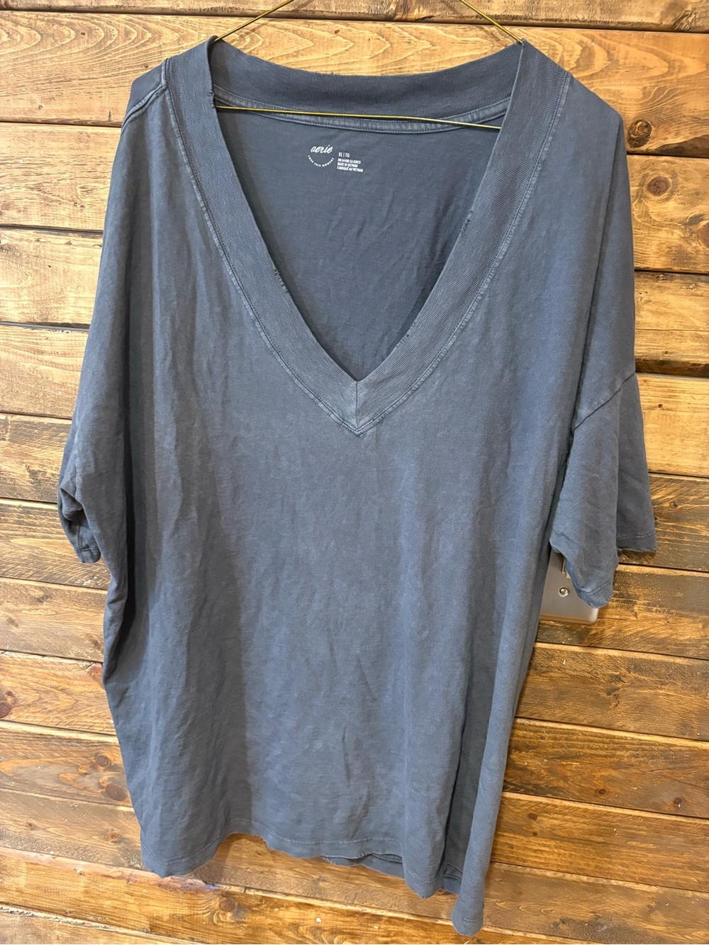 aerie women’s Short-Sleeve V-Neck Tee Charcoal gray oversized distressed XL new